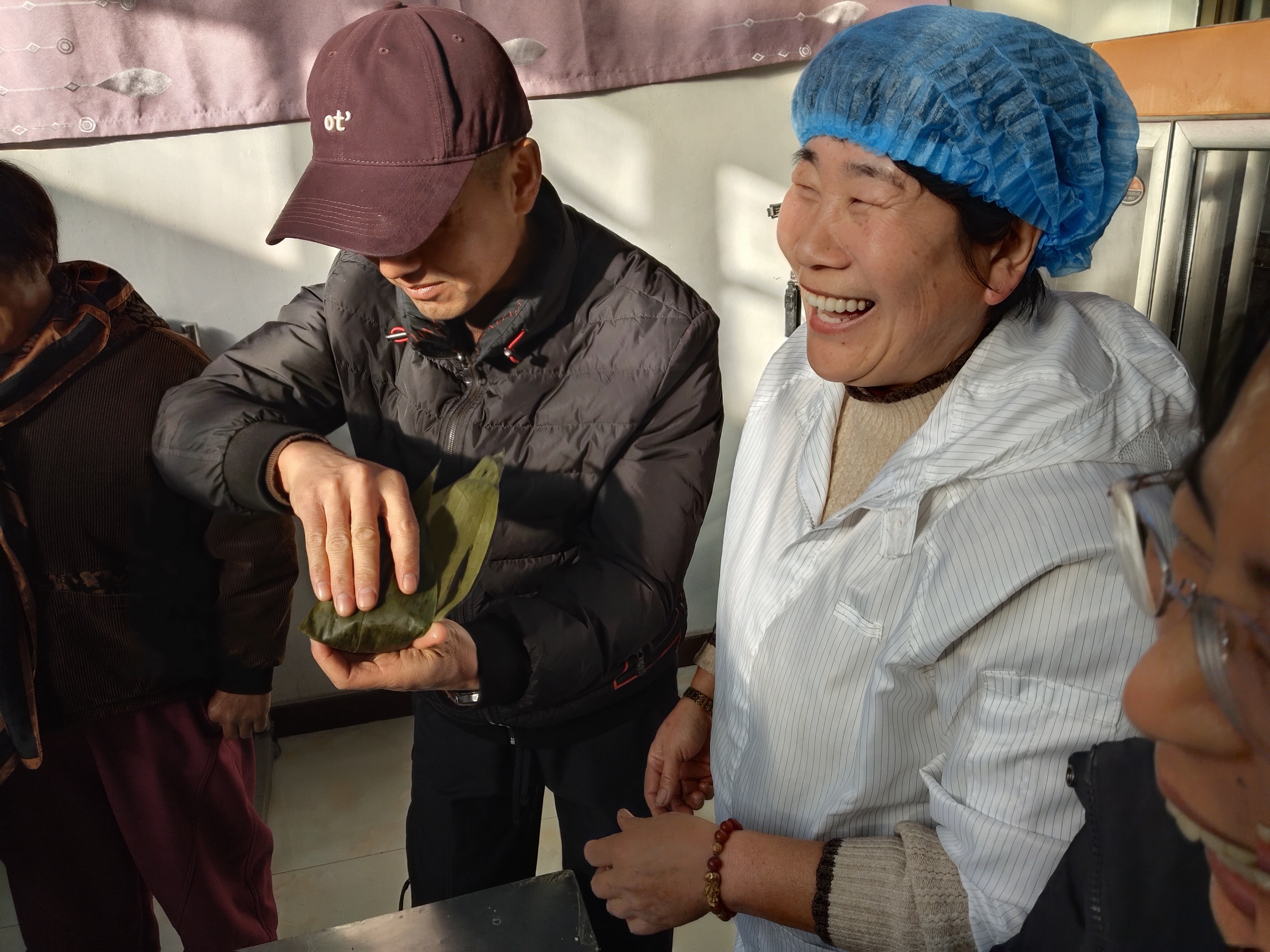 青岛乡里乡亲｜乡土文化带头人 刘妙芝：柴火慢煮，乡邻“粽”情
