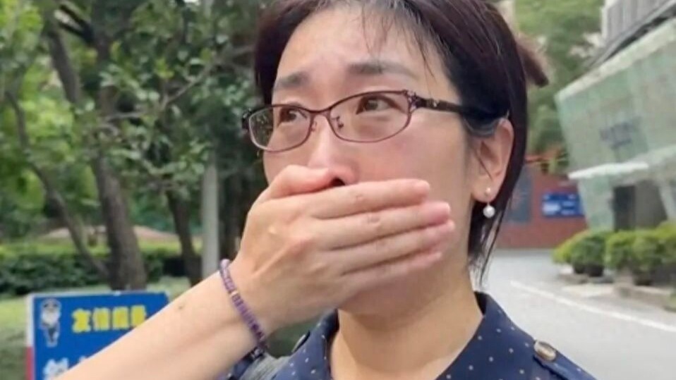 婚外胚胎案妻子称曾遭丈夫背摔，与第三者对质遭丈夫驱赶