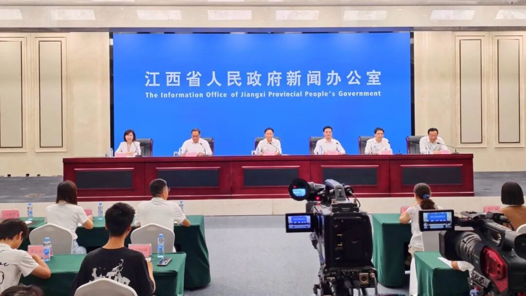 发布会现场图 摄影：陈春伟