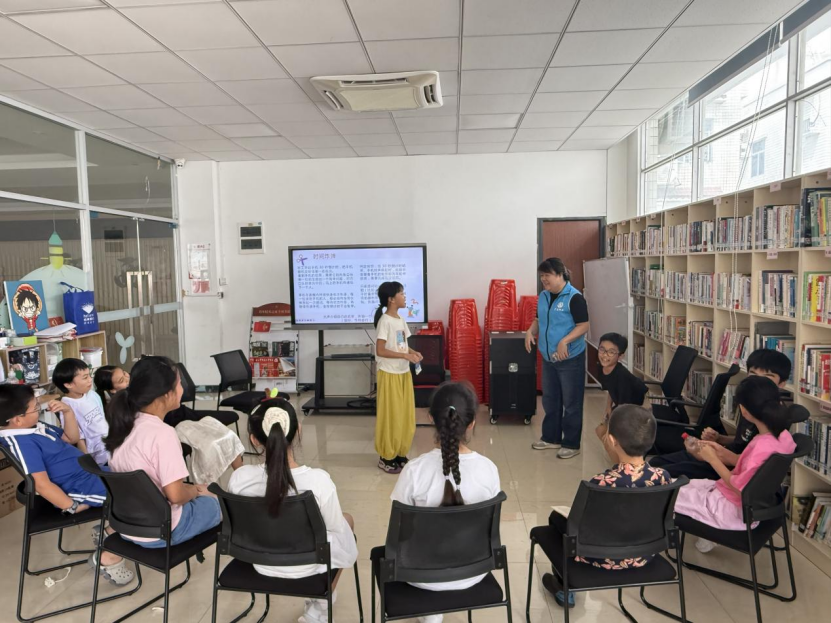 彩笔绘心，艺启成长 —河西社区青少年绘画疗愈成长小组