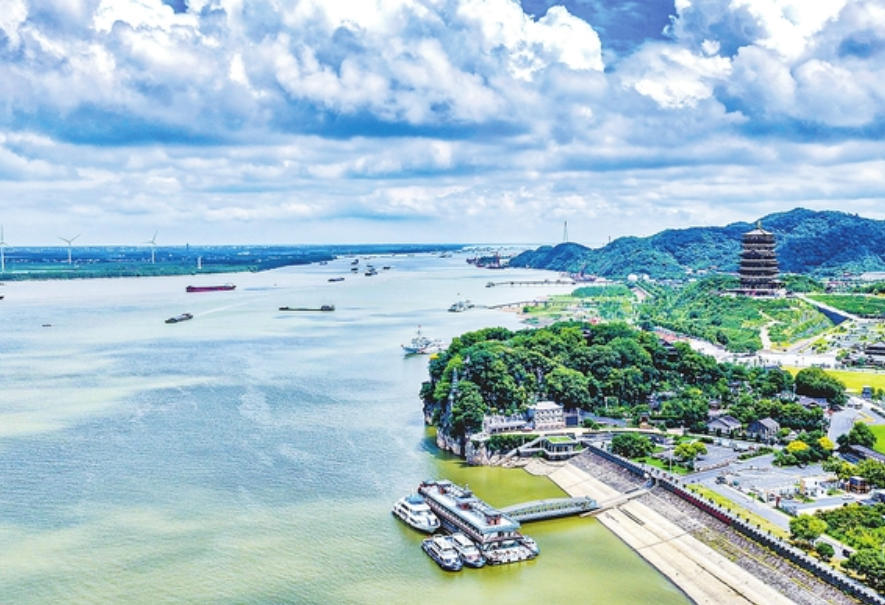 湖口：长江岸线美（图）
