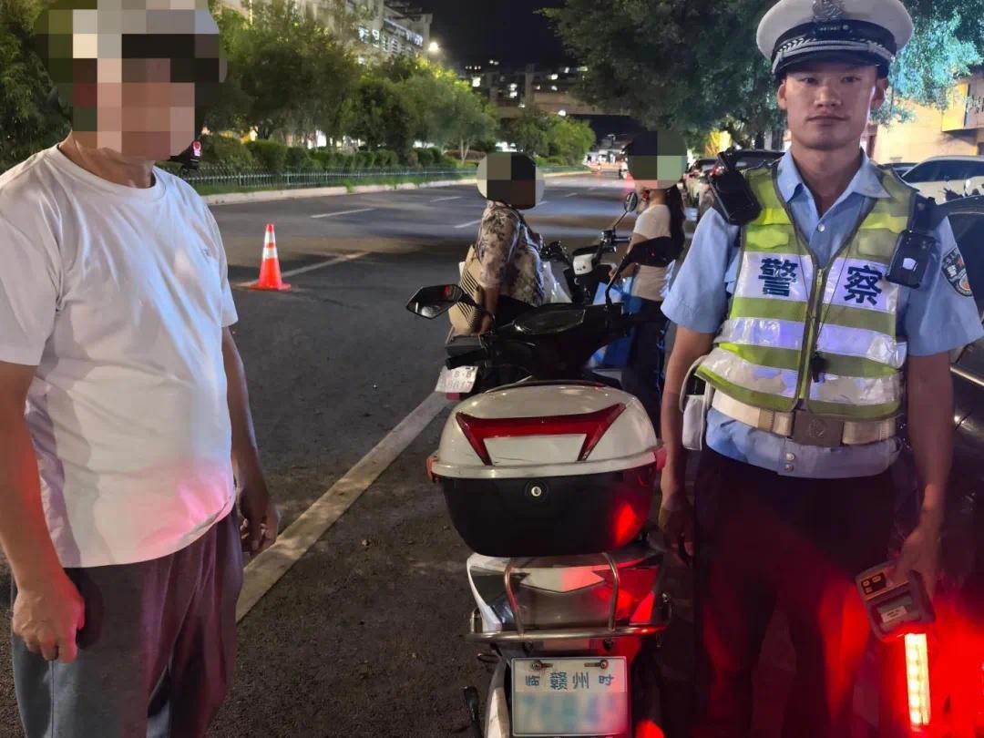 超标车 (10).jpg