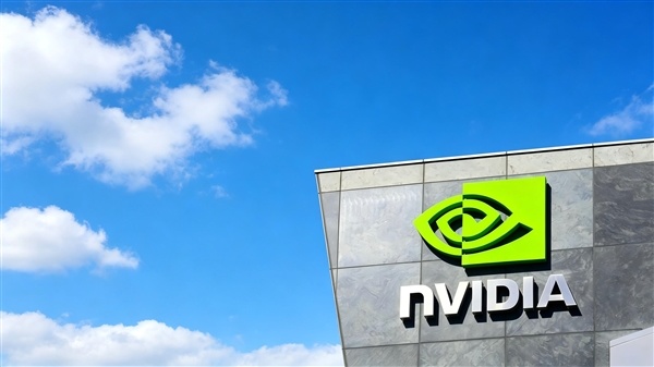 黄仁勋踏入危险陷阱!科技大佬直言:NVIDIA正重蹈Intel对抗AMD覆辙