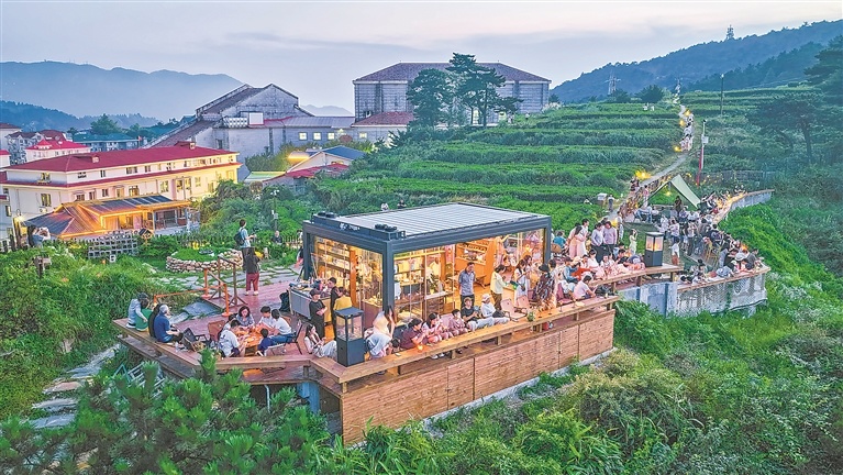 庐山风景区：云端会客（图）