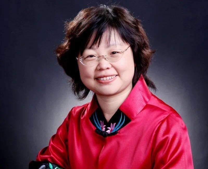 北京大学非营利组织法研究中心主任 金锦萍