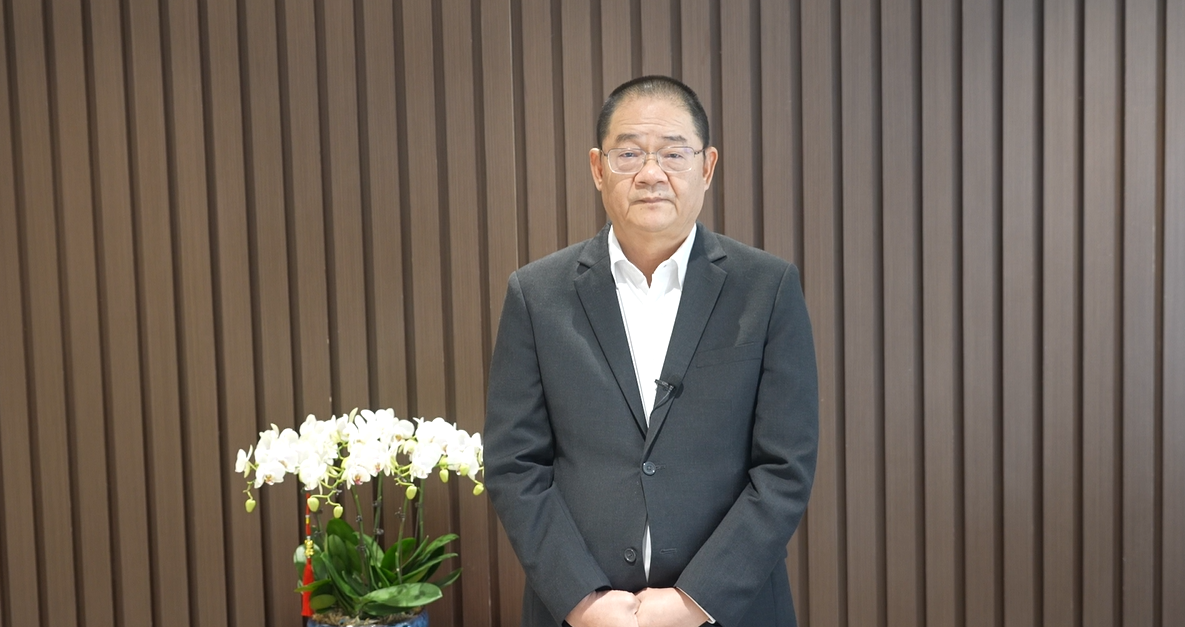 澳门基金会行政主席吴志良