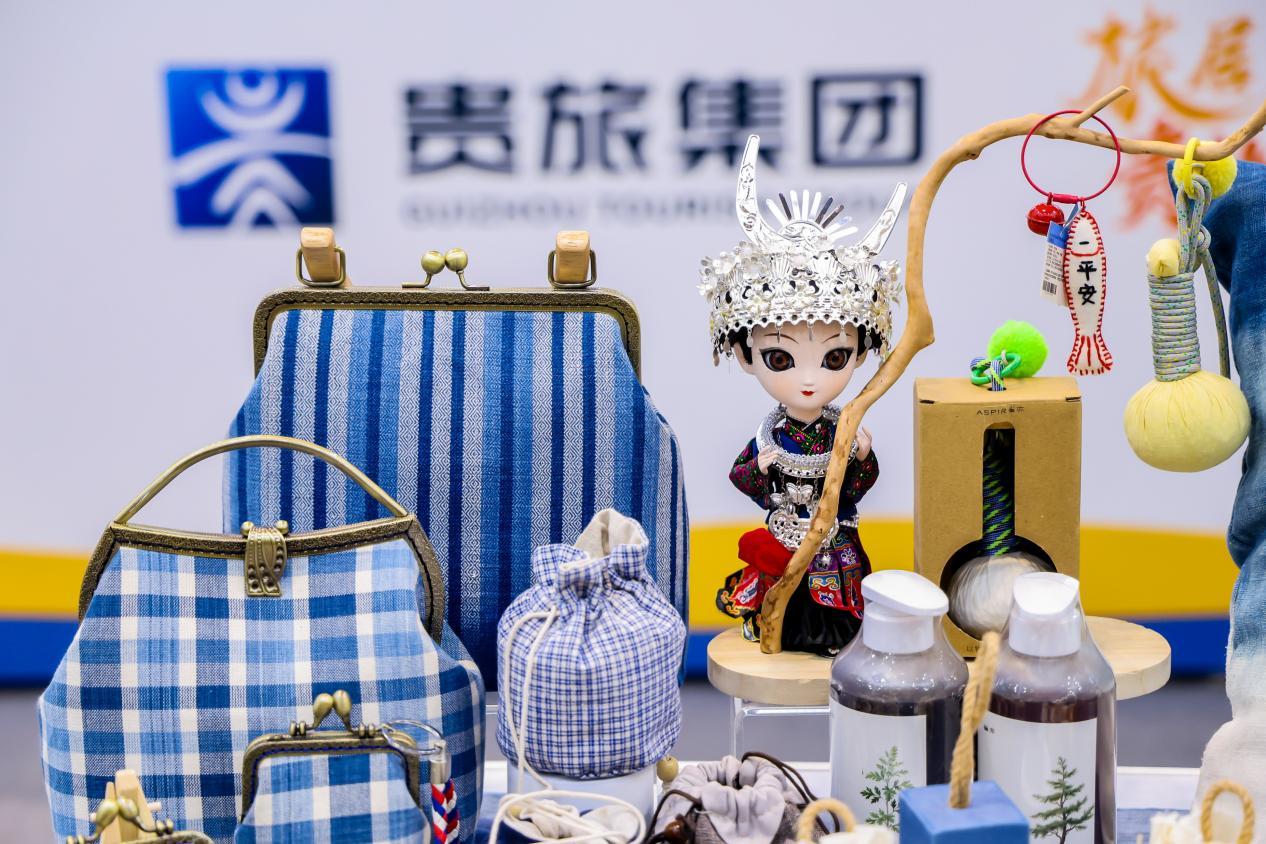 图 | 体验馆集中展示贵州非遗文创及特色产品