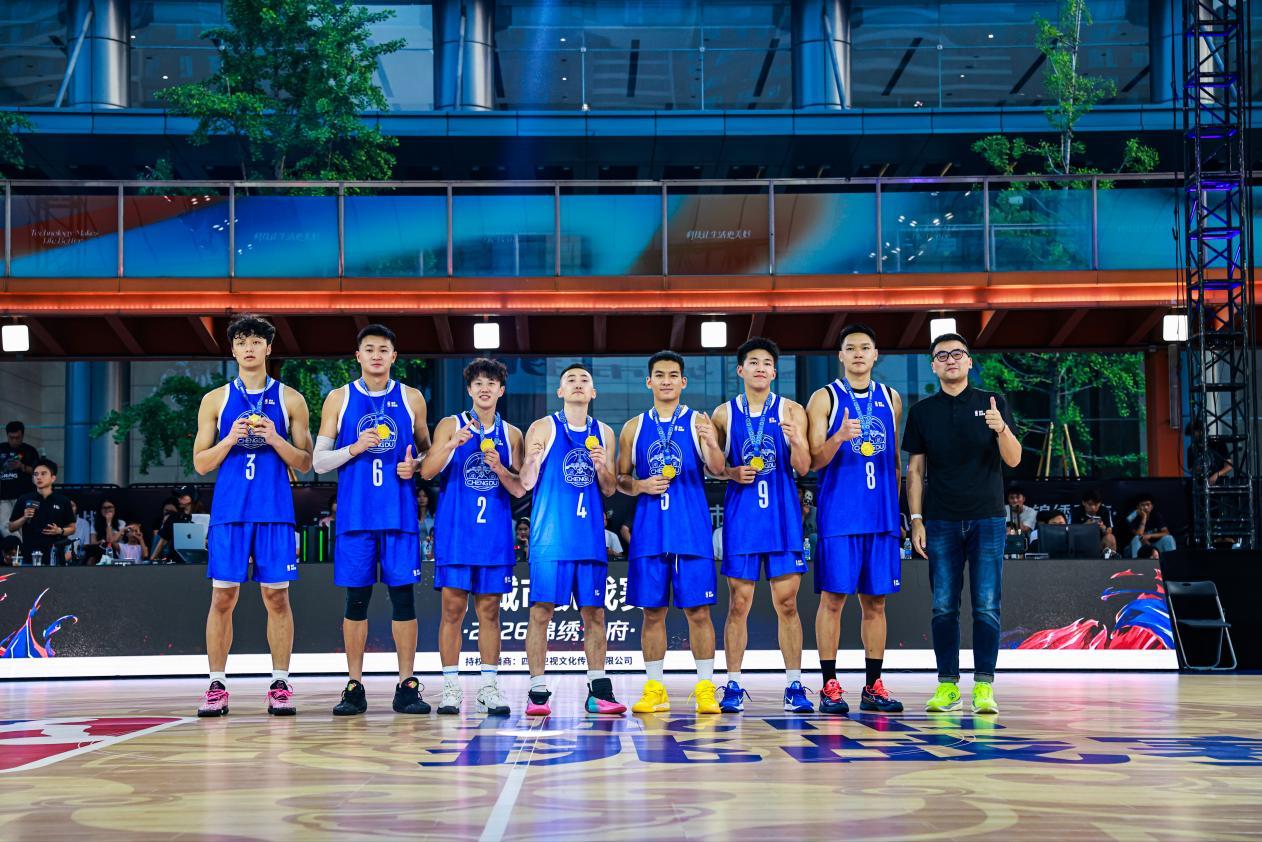 米兰SOSO队夺得NBA城市挑战赛成都站冠军