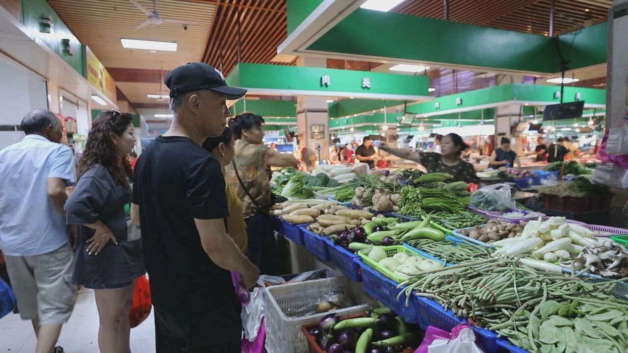 江西彭泽：民生暖人心 菜场吹起清凉风