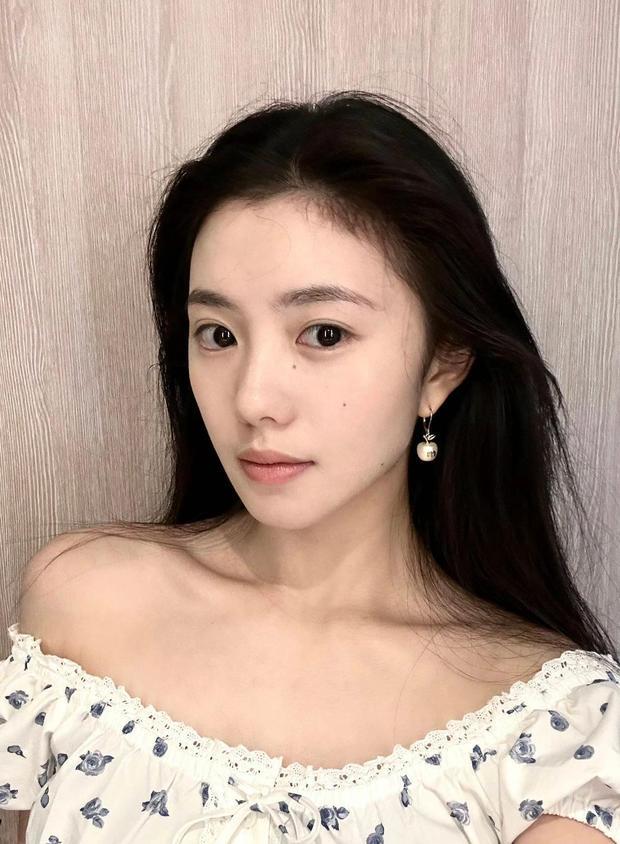 刘浩存温婉清丽。