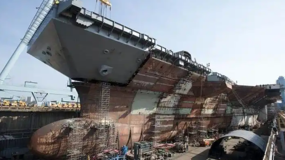 在美国海军的传统观念中，建造军舰的过程中掺加任何外国因素都难以接受。