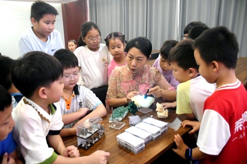 南丰这场科普活动太有意思了！“爱心妈妈”带孩子们边玩边学