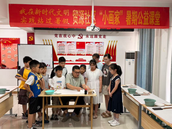 宁晋县举办“墨香绘童趣”国画公益课