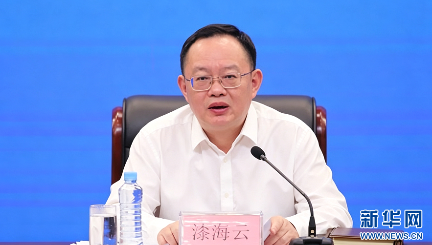 赣州市委副书记、市长漆海云(文颖 摄)