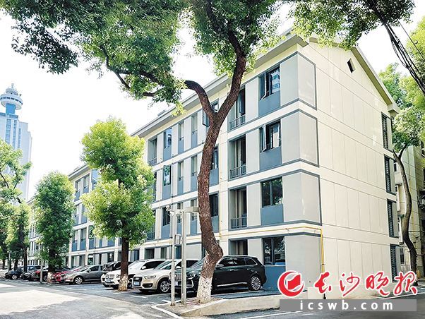 雨花区湘农桥社区二区9栋原拆原建圆了居民新居梦，成为长沙首个全过程代建的原拆原建项目。 长沙市自然资源和规划局供图