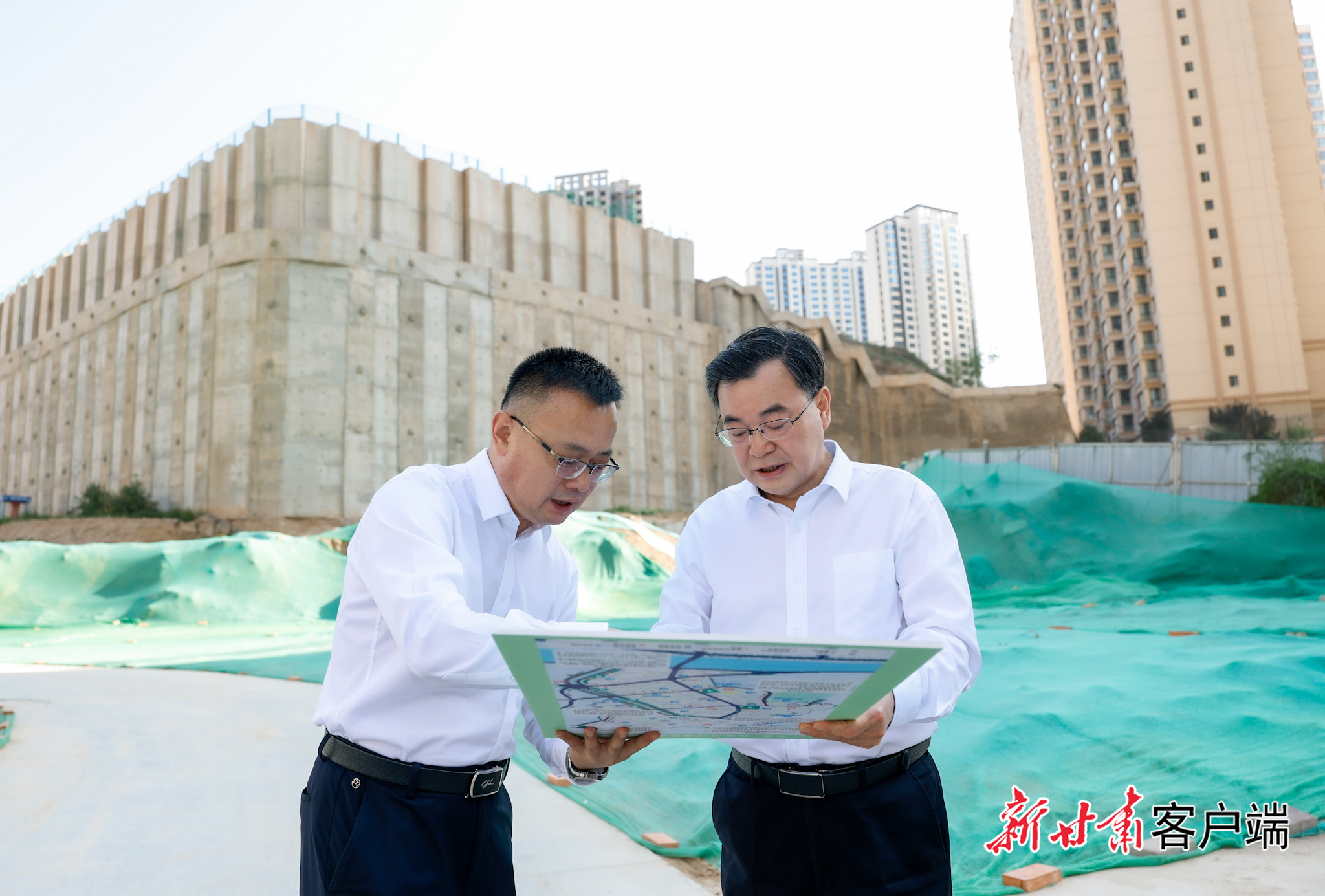 8月9日，省委书记、省人大常委会主任胡昌升来到民生领域信访问题集中治理联系点兰州市城关区，调研督导群众身边不正之风和腐败问题集中整治、民生领域信访问题化解工作。新甘肃&middot;甘肃日报记者　孟捷