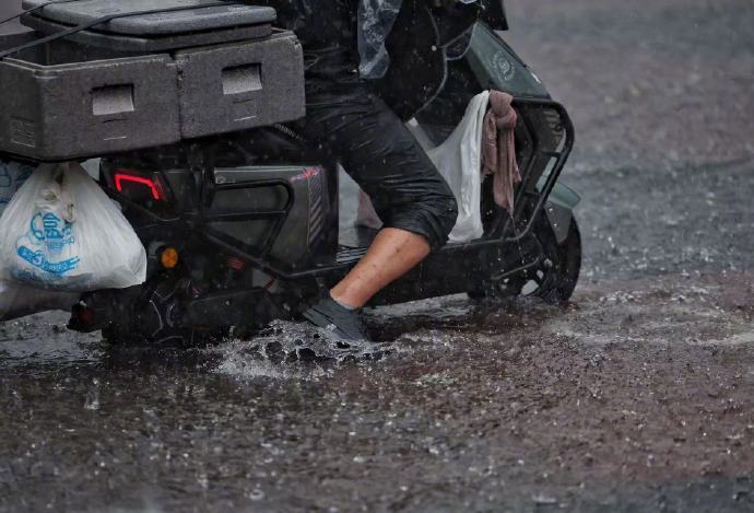 北京气象台:本次降雨短时雨强大、持续时间长,具有一定致灾性