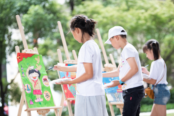 图:“国寿小画家”活动