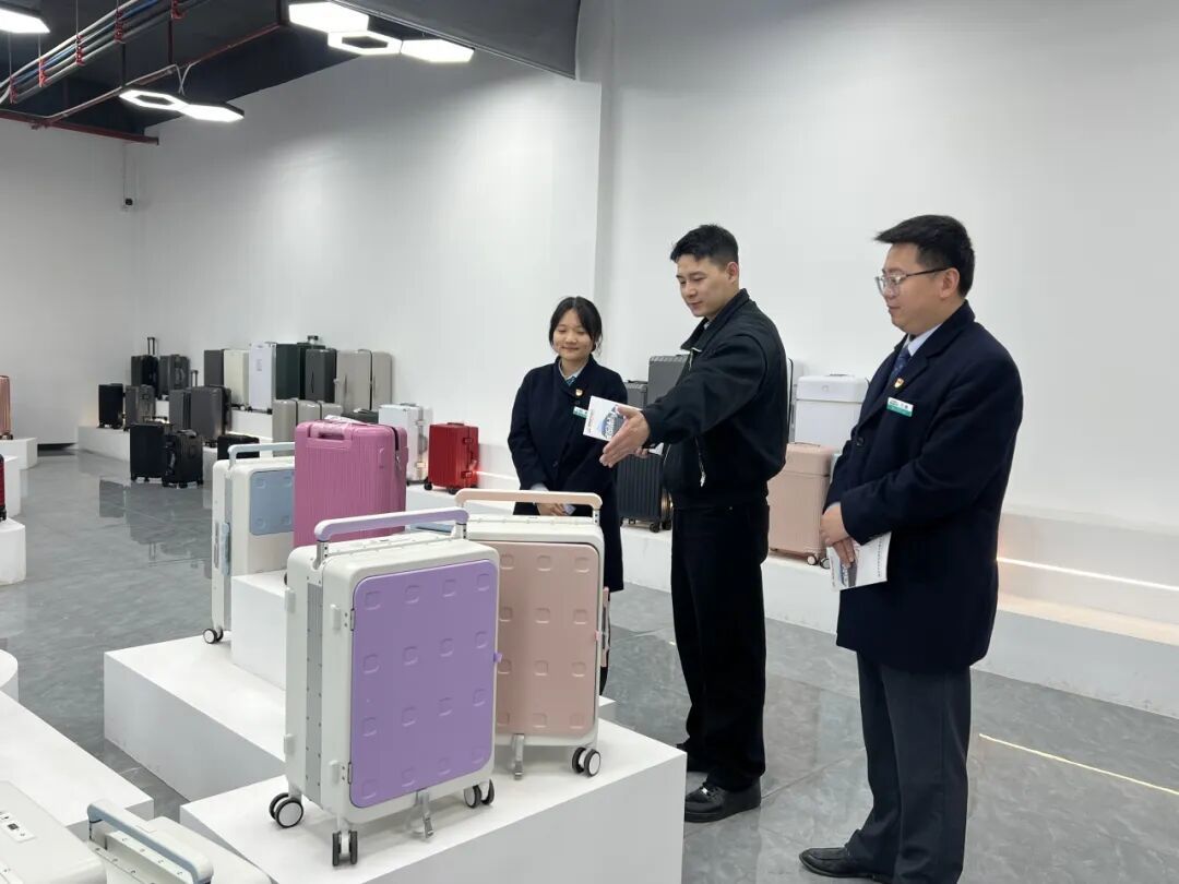 媒体看农行金融助力打造一流国际陆港(图3)