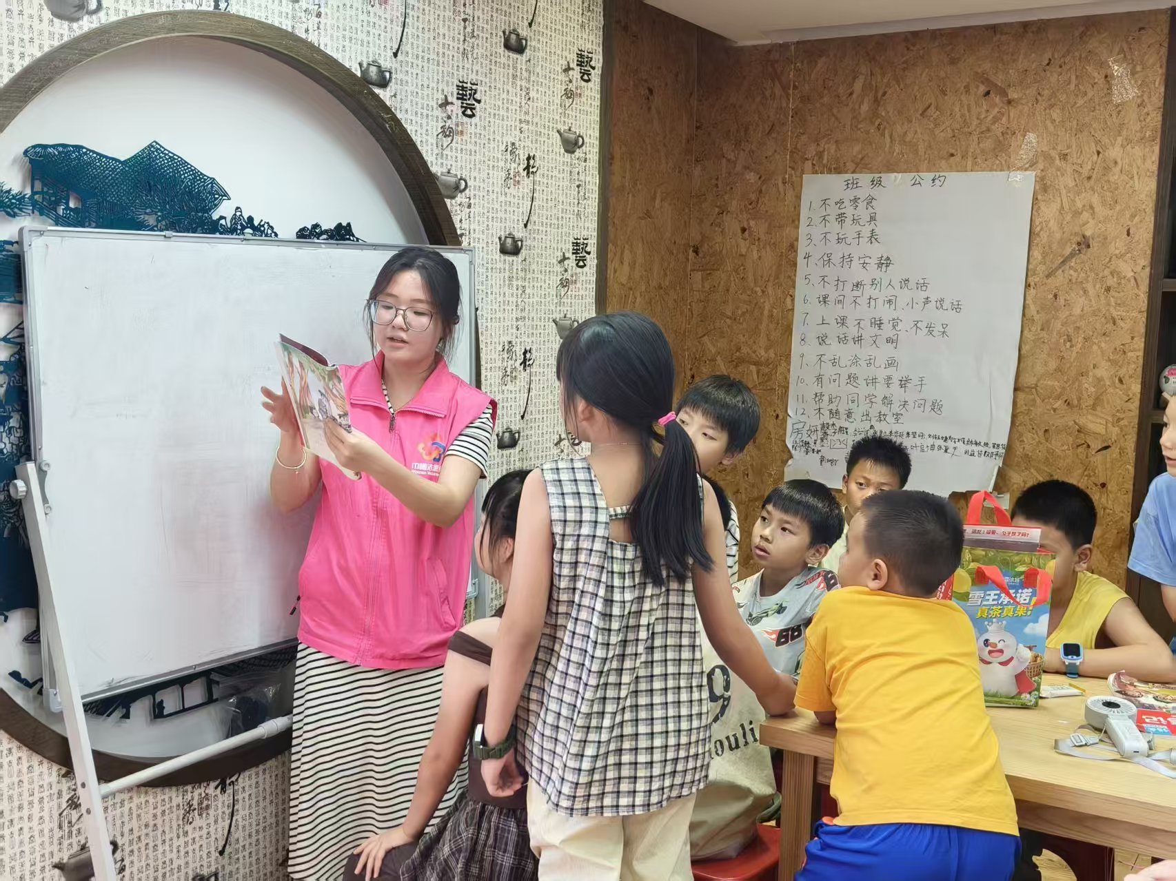 621小时！深圳这群大学生把暑假过成了“职场进阶记”  ——龙华区龙塘社区“展翅计划”