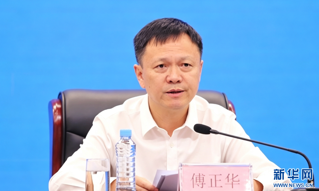 萍乡市委副书记、市长傅正华(文颖 摄)
