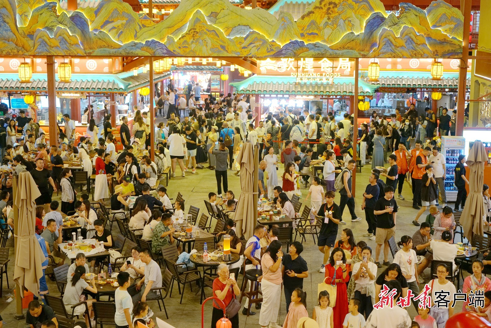 敦煌食局座无虚席