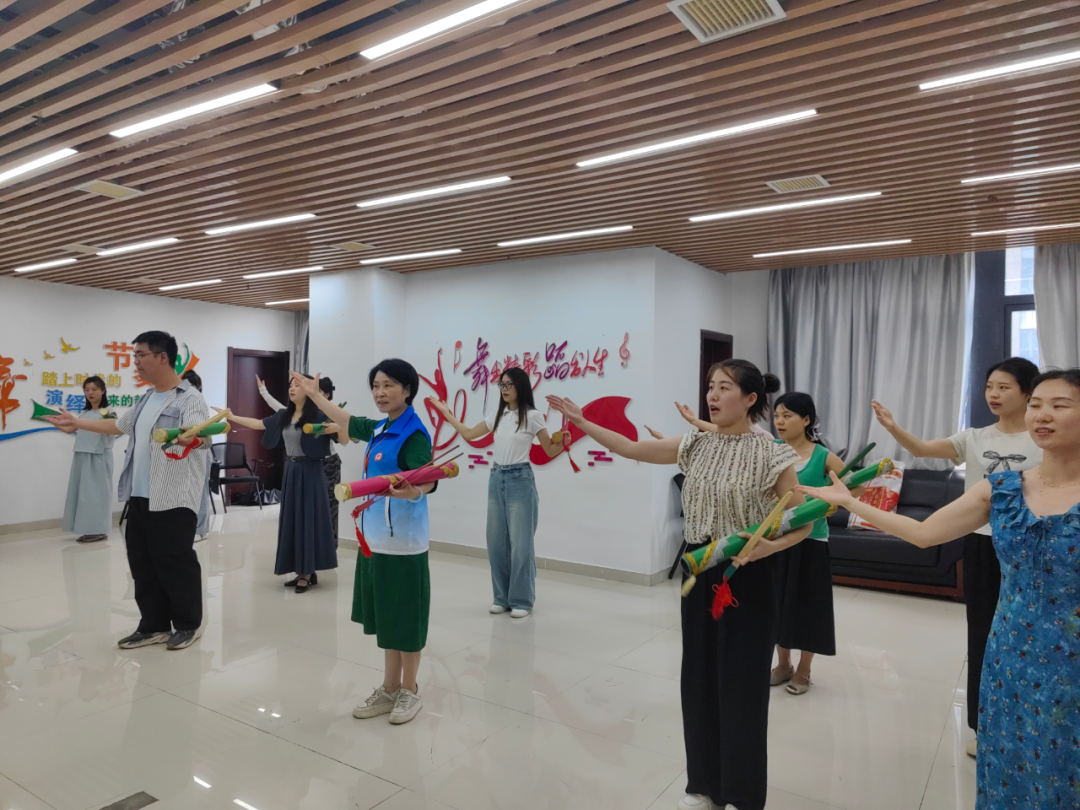 非遗导师开展“艺匠薪火·道情传承”青年创演计划曲艺培训