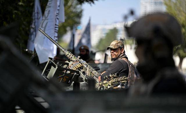 五年还是死性不改！塔利班把政府当工具，白砸钱女性仍被禁上学