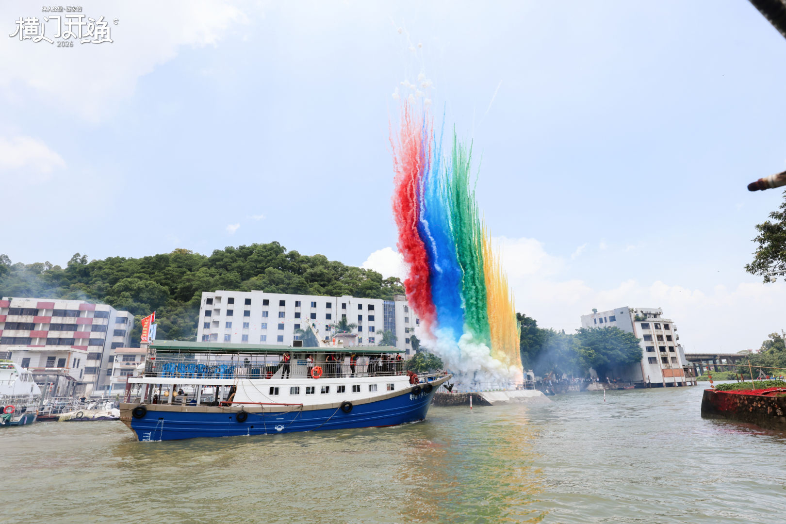 休渔期今日结束 中山横门数十艘渔船奔赴珠江口“寻鲜”