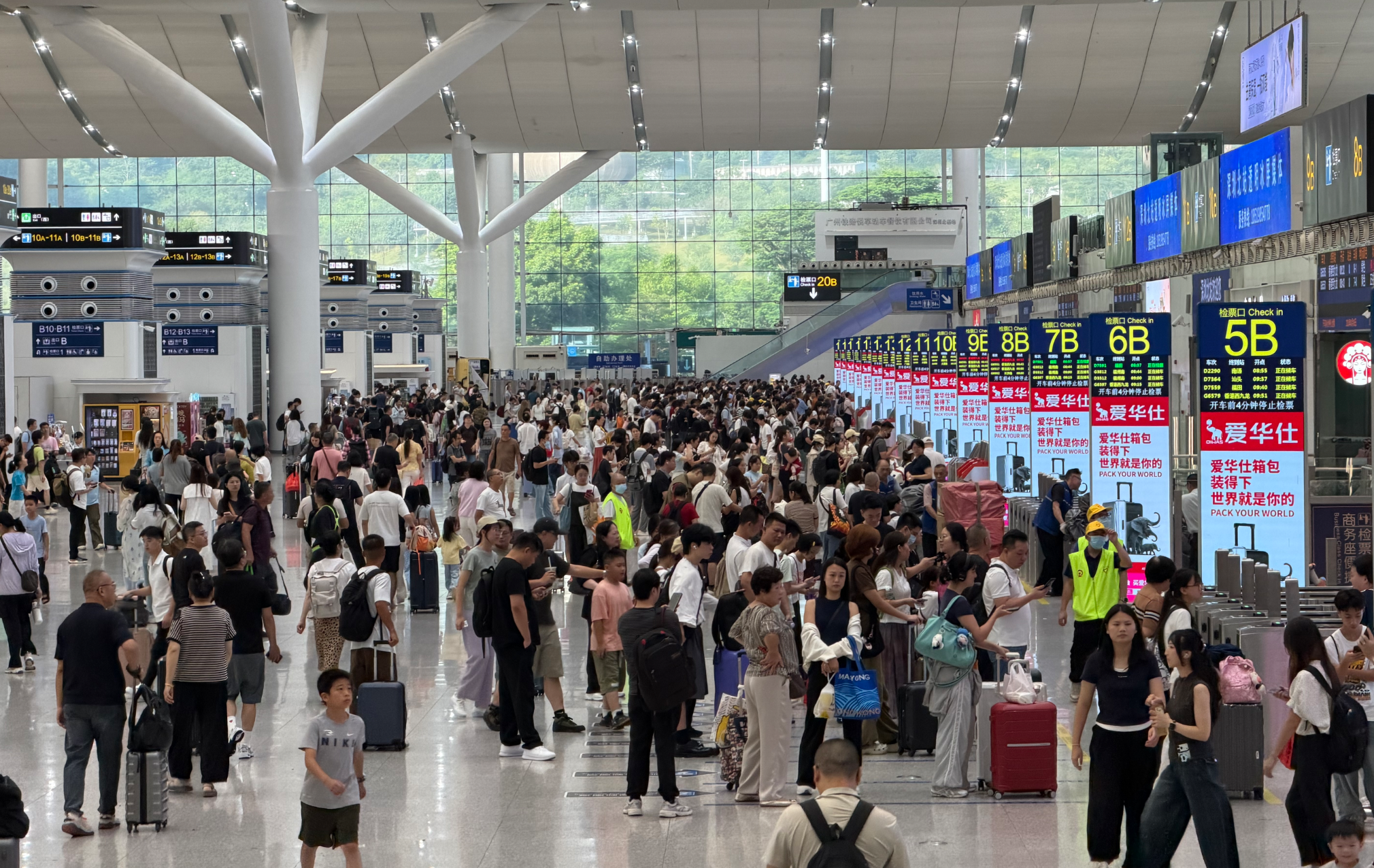 暑运以来深圳铁路累计客流超3000万人次