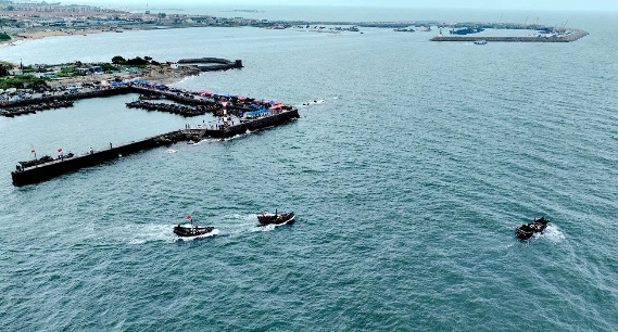 千帆逐浪开海季！日照正式迎来“小开海”！