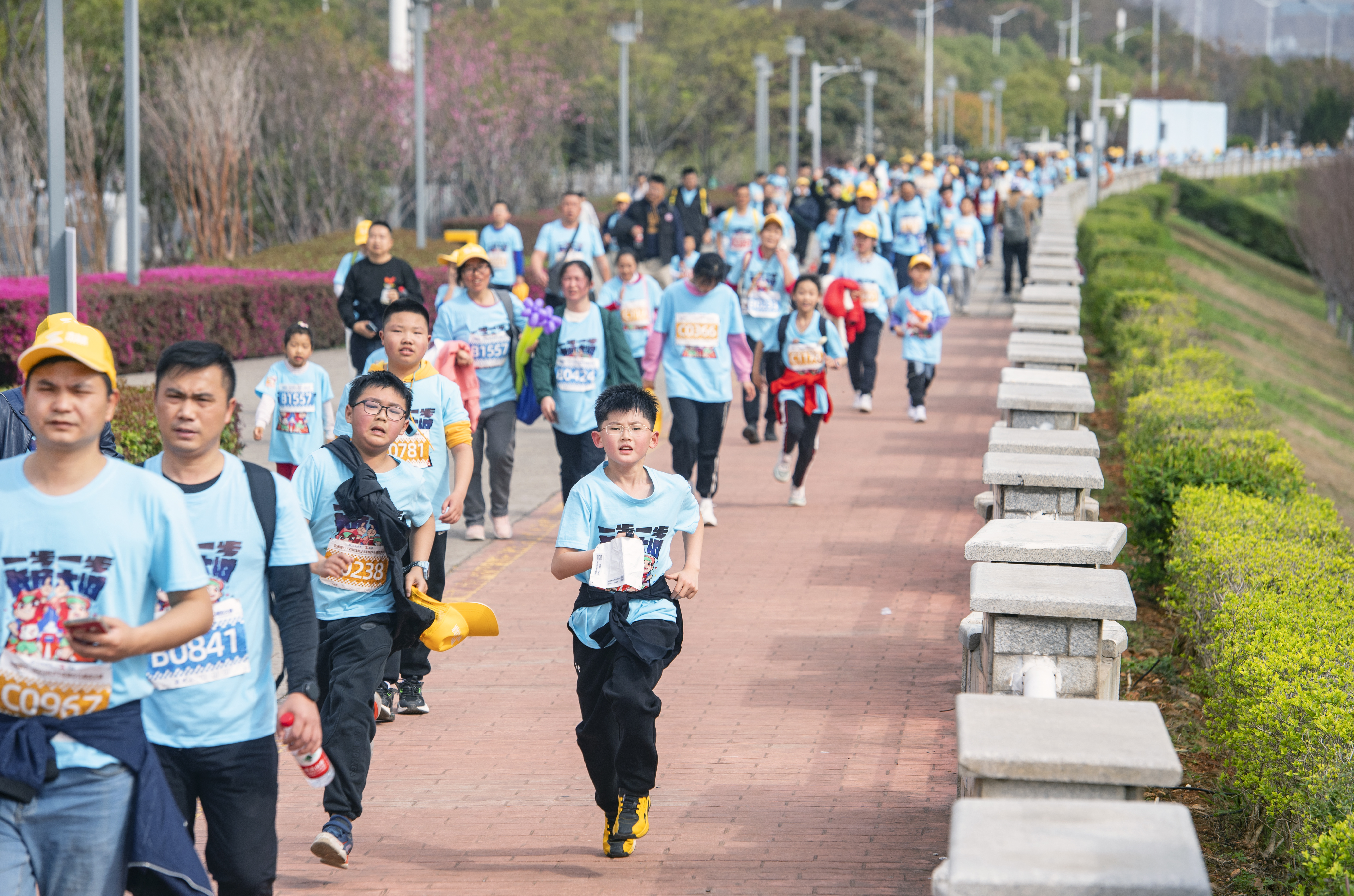 长沙秋季走娃启动报名!13.5公里湘江赛道化身“汉字博物馆”_凤凰网