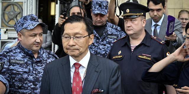 从“登岛”到“训话”：不得不说，对付日本，俄罗斯很有一套