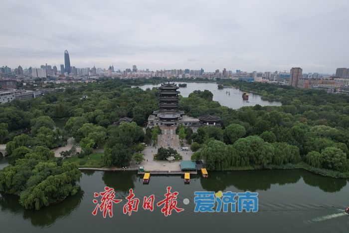 烟雨明湖 水墨泉城