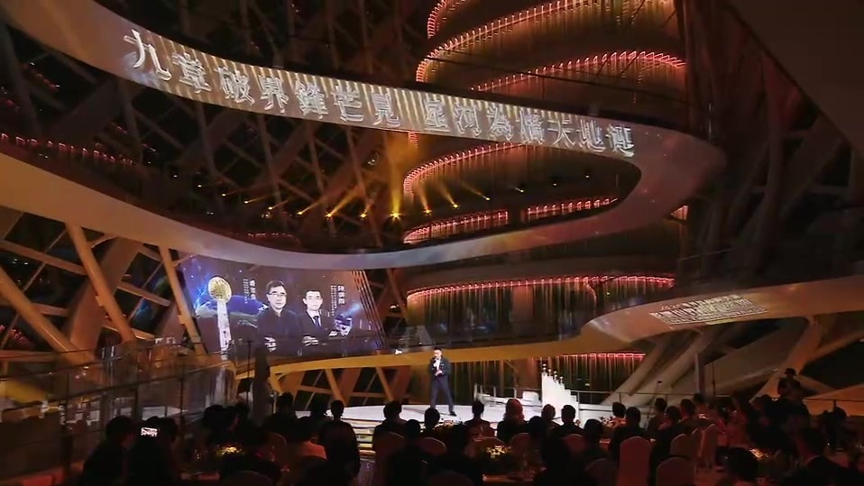 第18届影响世界华人盛典，八位榜样诠释逐光而行的力量