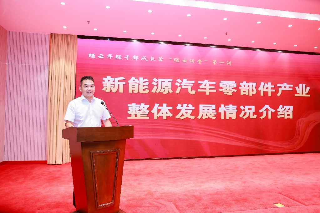 企业家导师现场授课。盛义摄