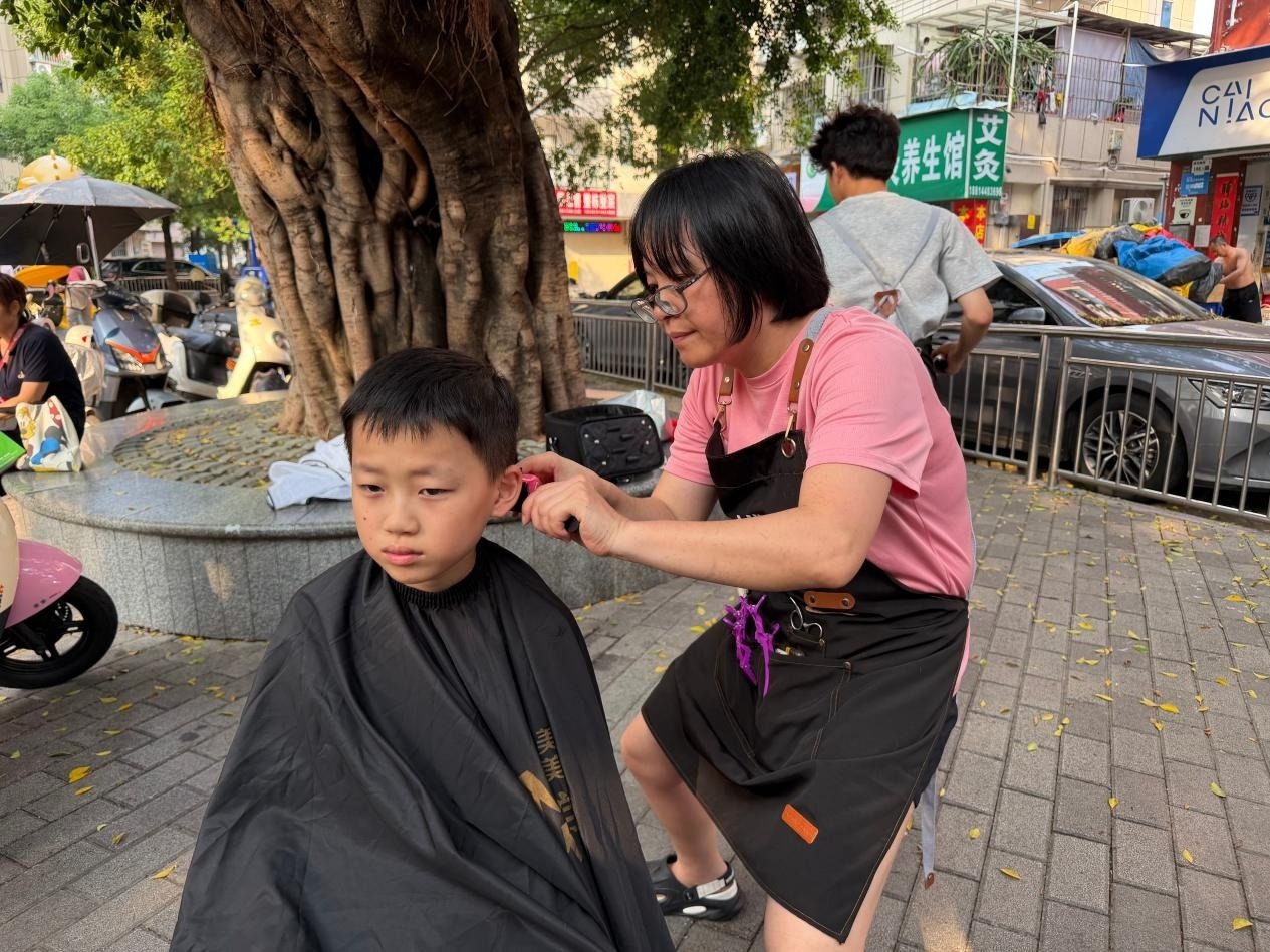 便民零距离 服务暖径贝 径贝社区暖心便民系列服务活动顺利开展