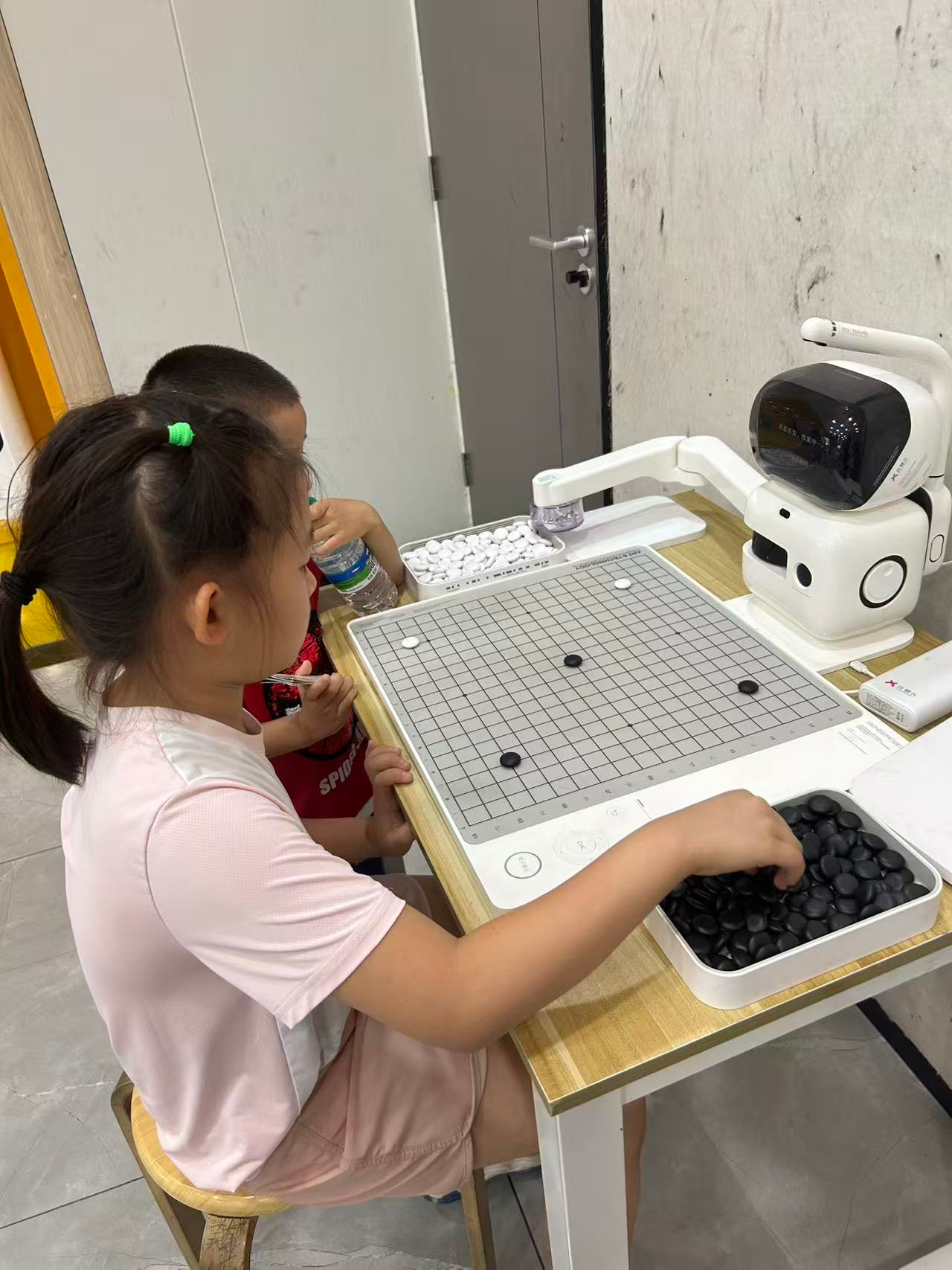 方寸棋盘启智慧 棋艺相伴助成长｜智弈未来&middot;径贝社区棋艺普及营圆满落幕