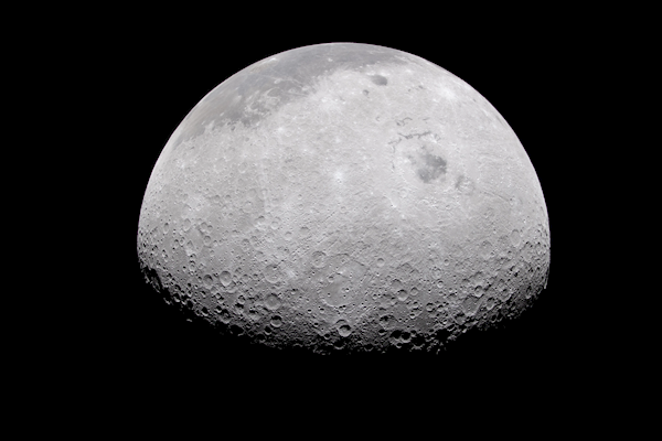 NASA公布SpaceX火箭残骸撞月高清照片 撞击坑现蝴蝶状条纹
