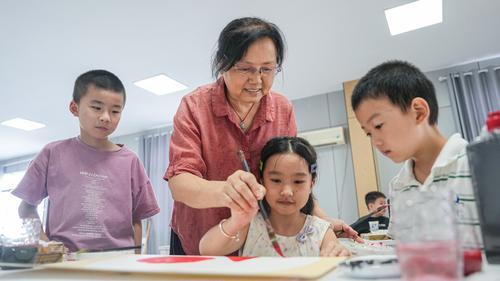 南丰：公益课堂润童心（图）
