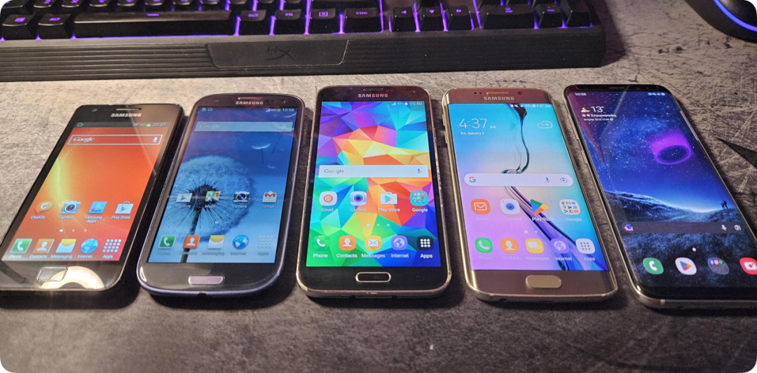图|Galaxy S II 到 Galaxy S6 Edge、S8|Reddit @justsomeone330