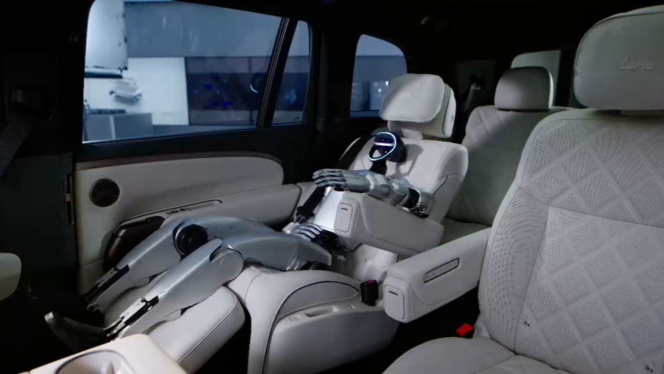 Unitree Robot Debuts as Car Reviewer After IPO - News Directory 3