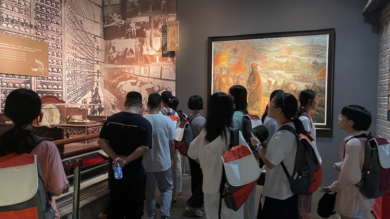 西乡街道新时代文明实践所开展“文明寻踪&middot;知行致远”青少年研学活动