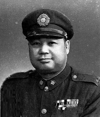 1949年赴台专机上关麟征借口探父下机溜走！蒋介石到死齐没等回他