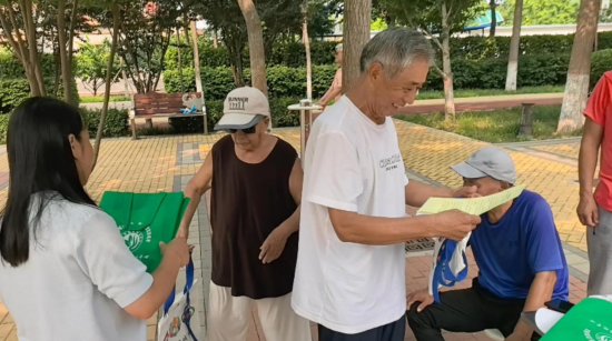 保定:广场普法引导市民参与防治噪声污染,共同守护安静家园