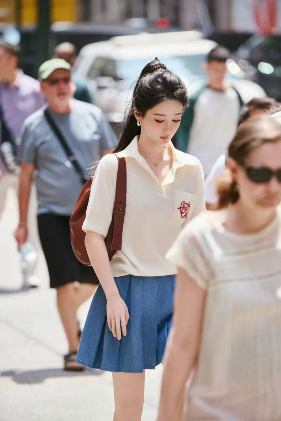 不想披头散发，跟女明星学扎超美高马尾！