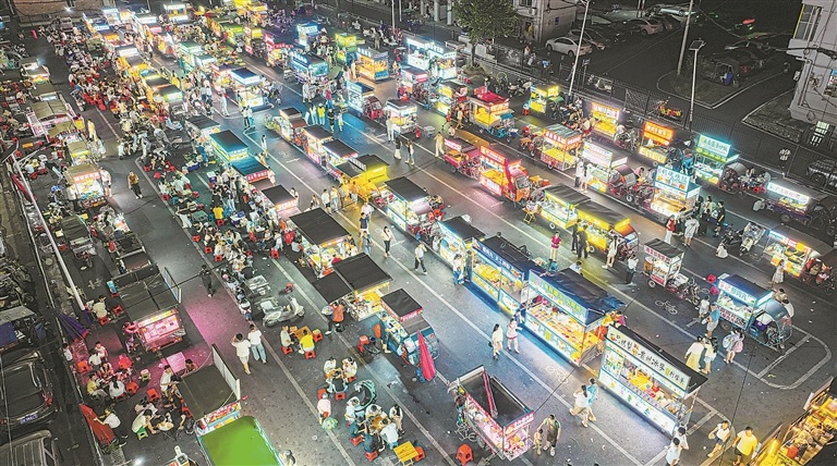 分宜县：点亮城市夜经济（图）