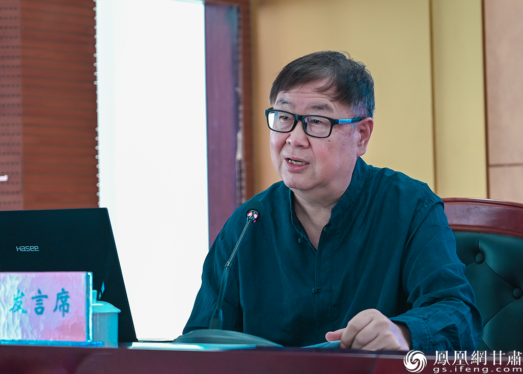 中央文史研究馆特约研究员韩子勇说，河西走廊历史文化是解开多元何以一体的重要钥匙。