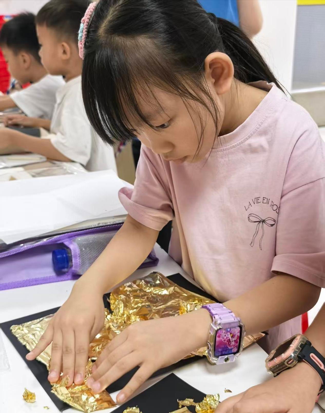 巧手承非遗 童心铸自信——西乡街道固兴社区儿童青少年文化自信成长小组圆满结束