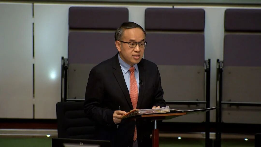 图为香港财经事务及库务局局长许正宇 图源：网络